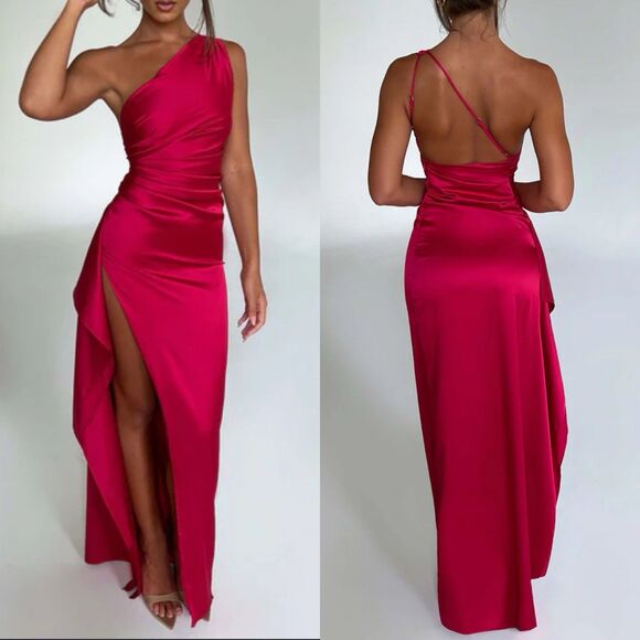 NWT Babyboo Ariel Maxi Dress Red XS Satin One Shoulder Draped Slit Formal Gown - Picture 1 of 8